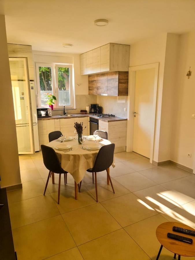 Leon Apartment Senj  Luaran gambar
