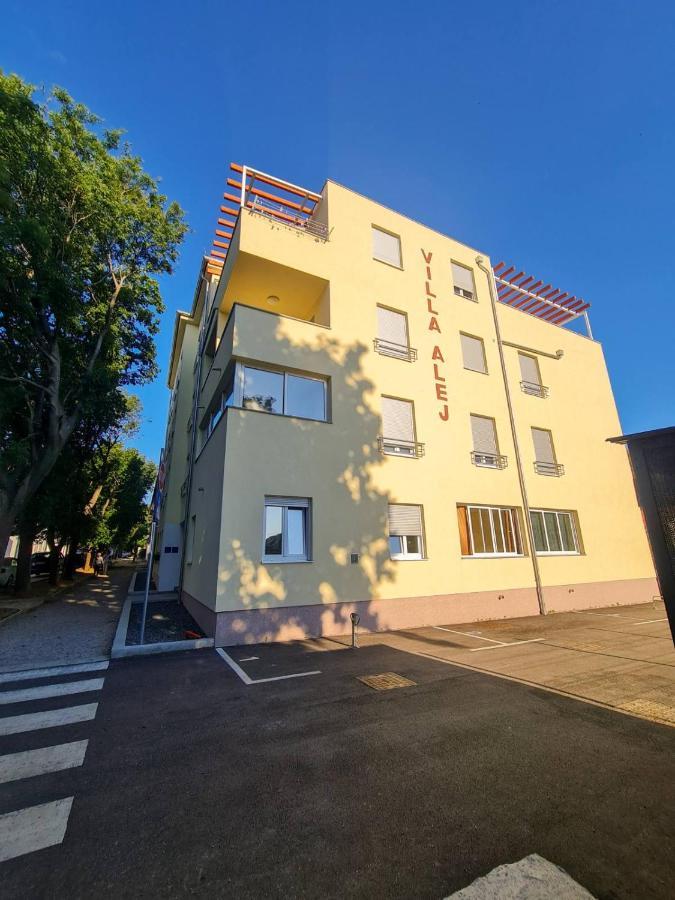 Leon Apartment Senj  Luaran gambar